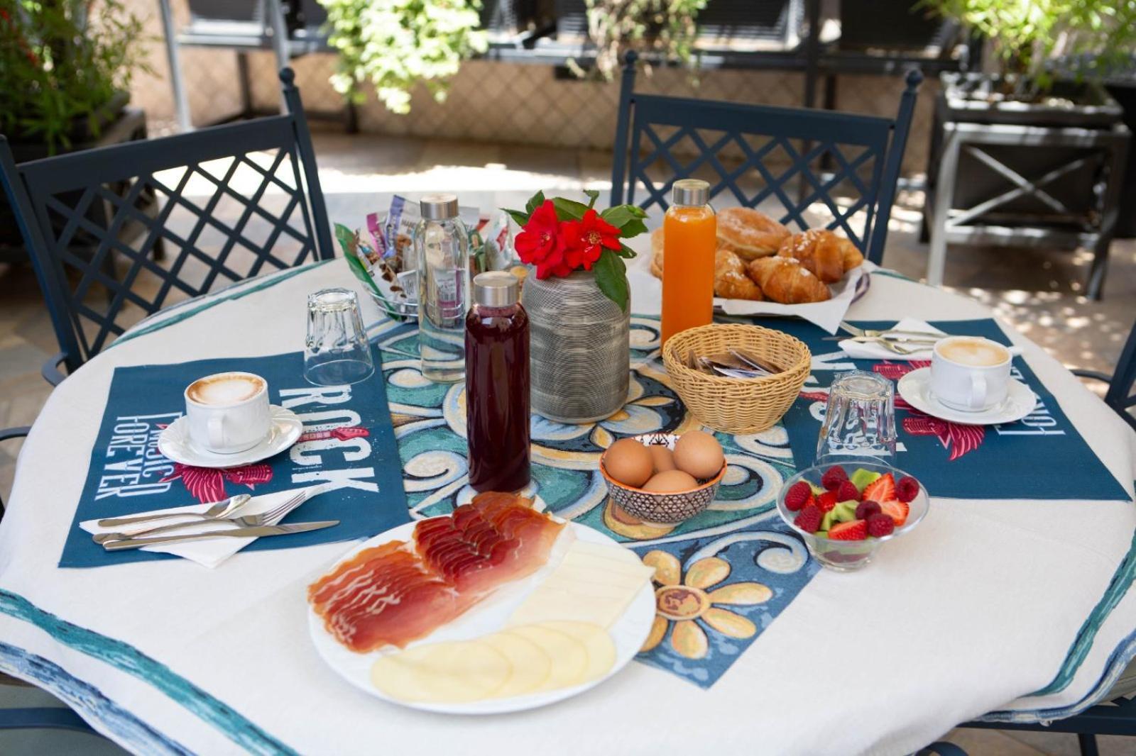 Little Rock Guest House Gaeta Bagian luar foto