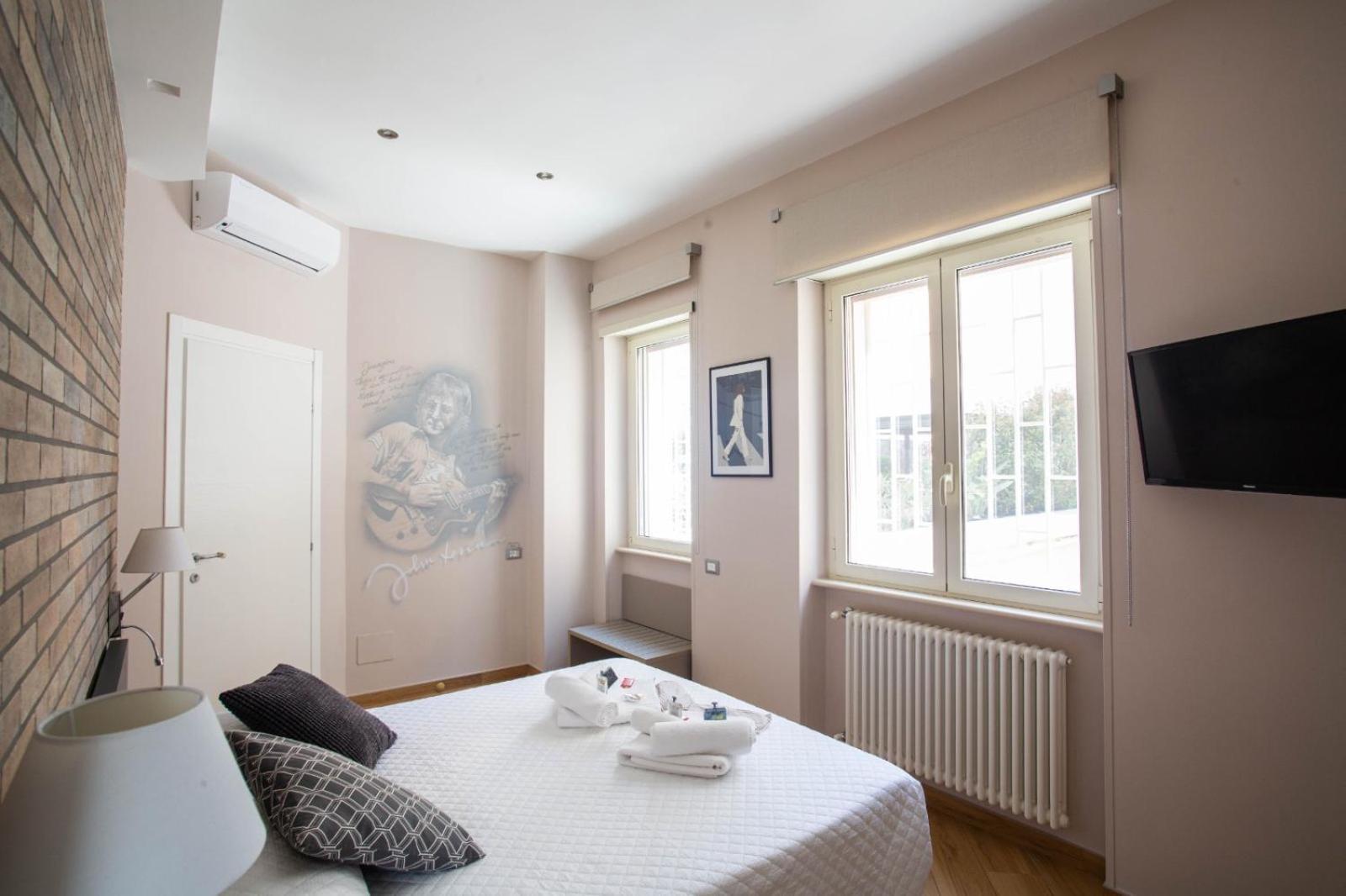 Little Rock Guest House Gaeta Bagian luar foto