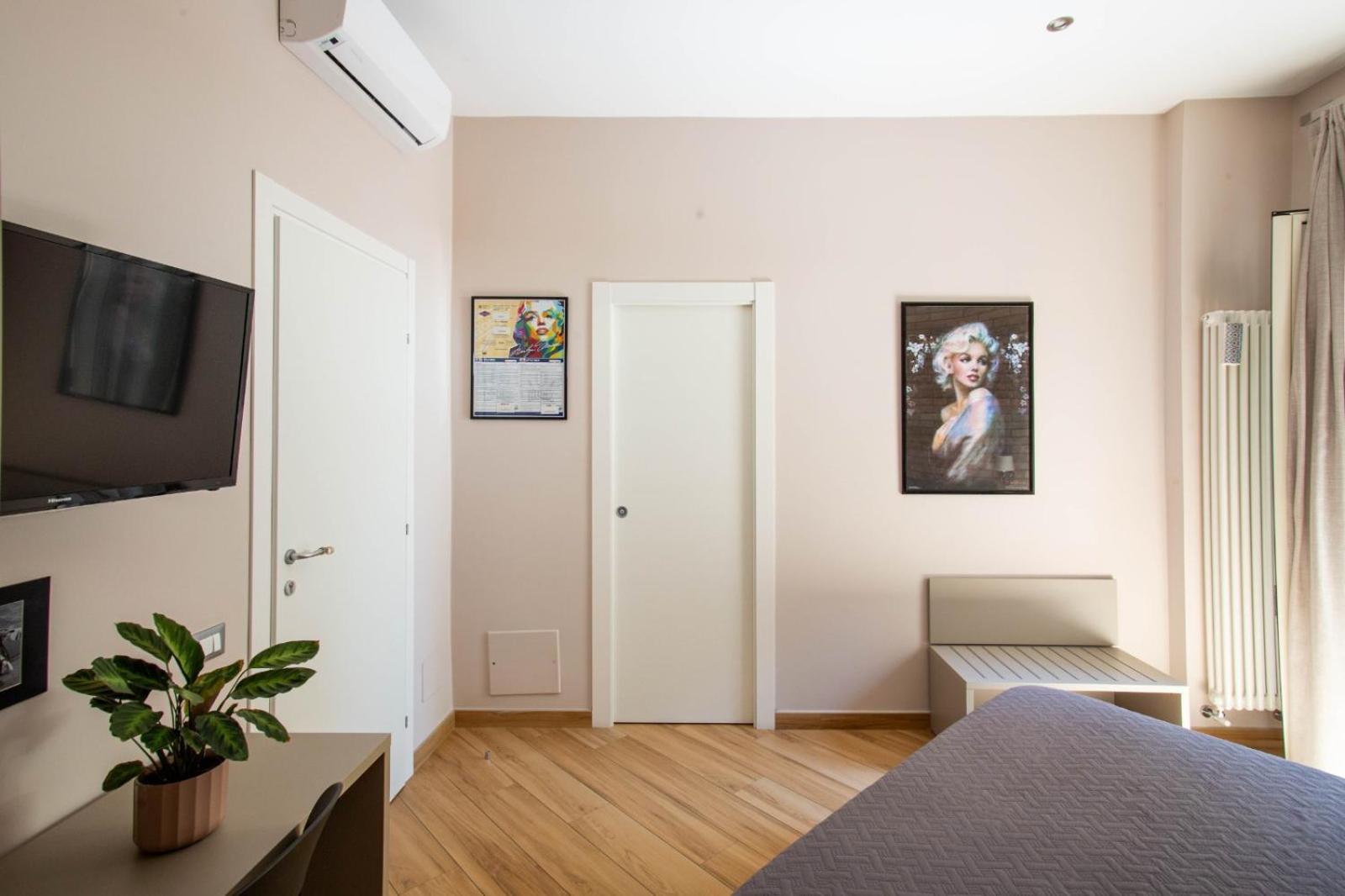 Little Rock Guest House Gaeta Bagian luar foto