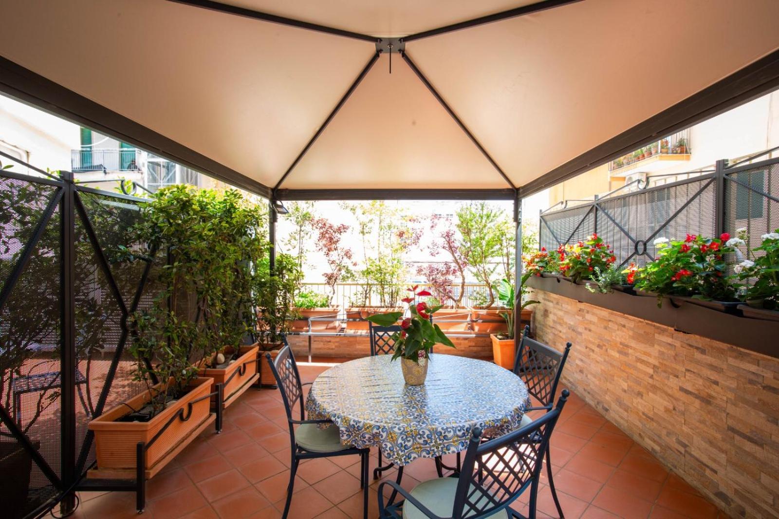 Little Rock Guest House Gaeta Bagian luar foto