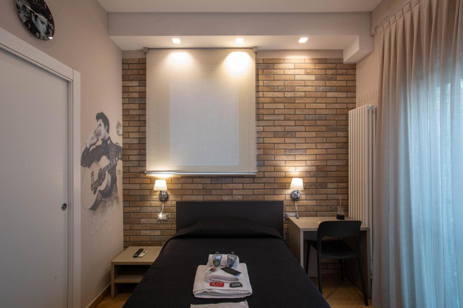 Little Rock Guest House Gaeta Bagian luar foto