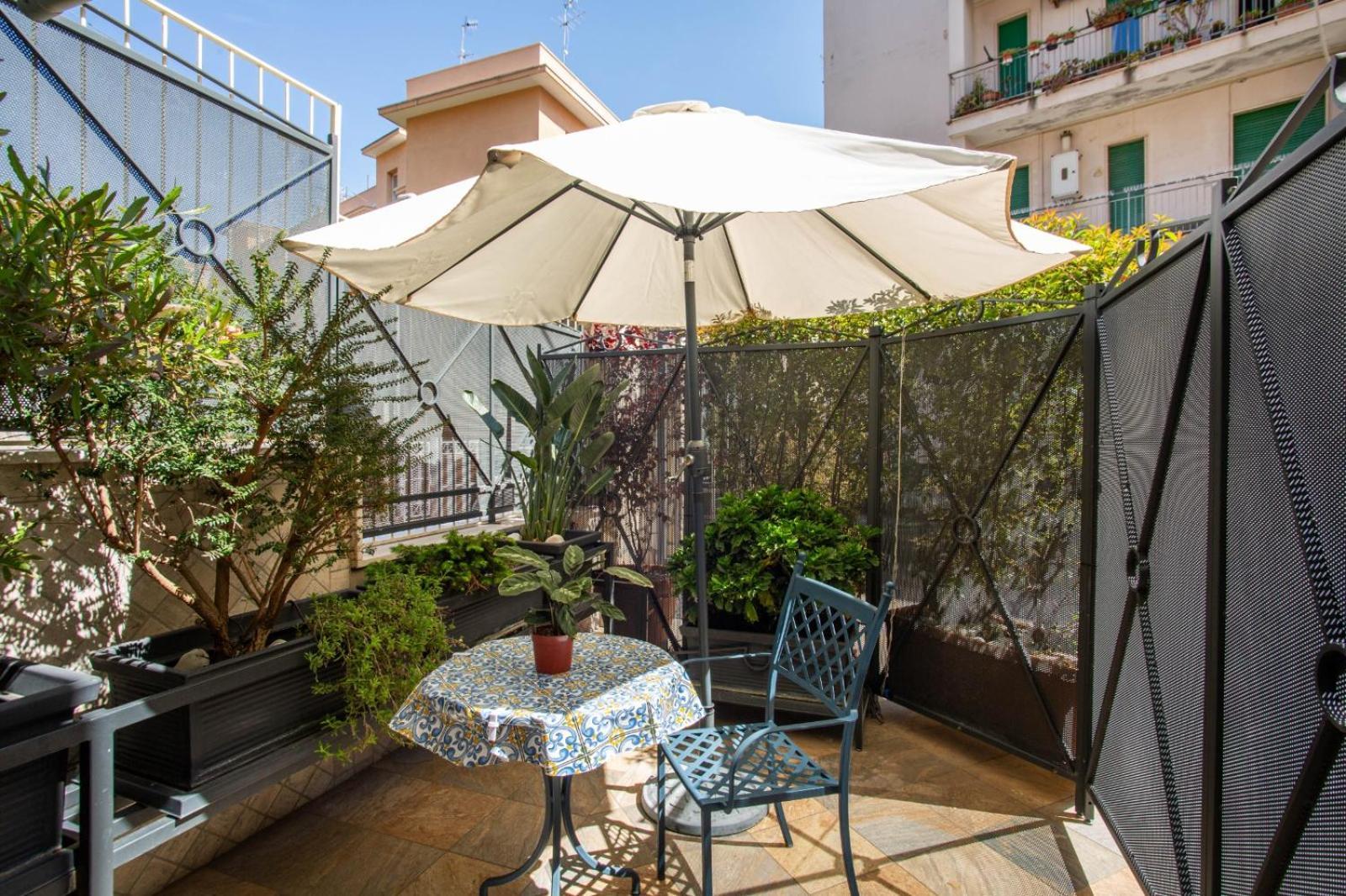 Little Rock Guest House Gaeta Bagian luar foto