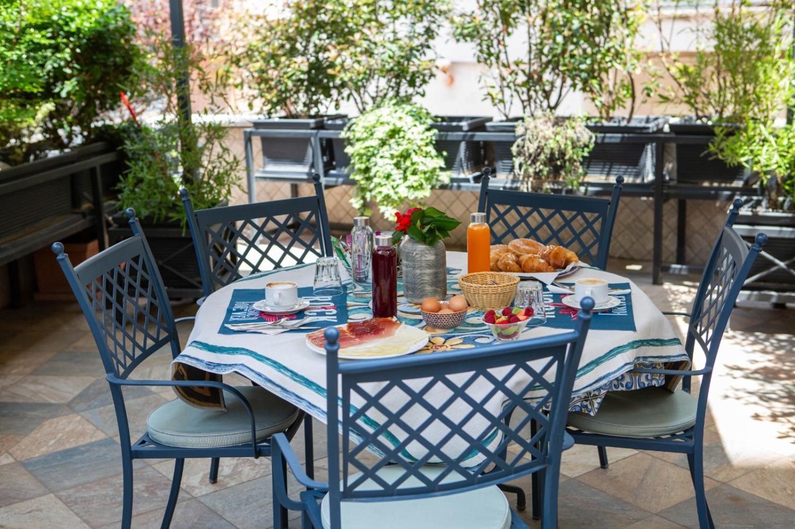 Little Rock Guest House Gaeta Bagian luar foto